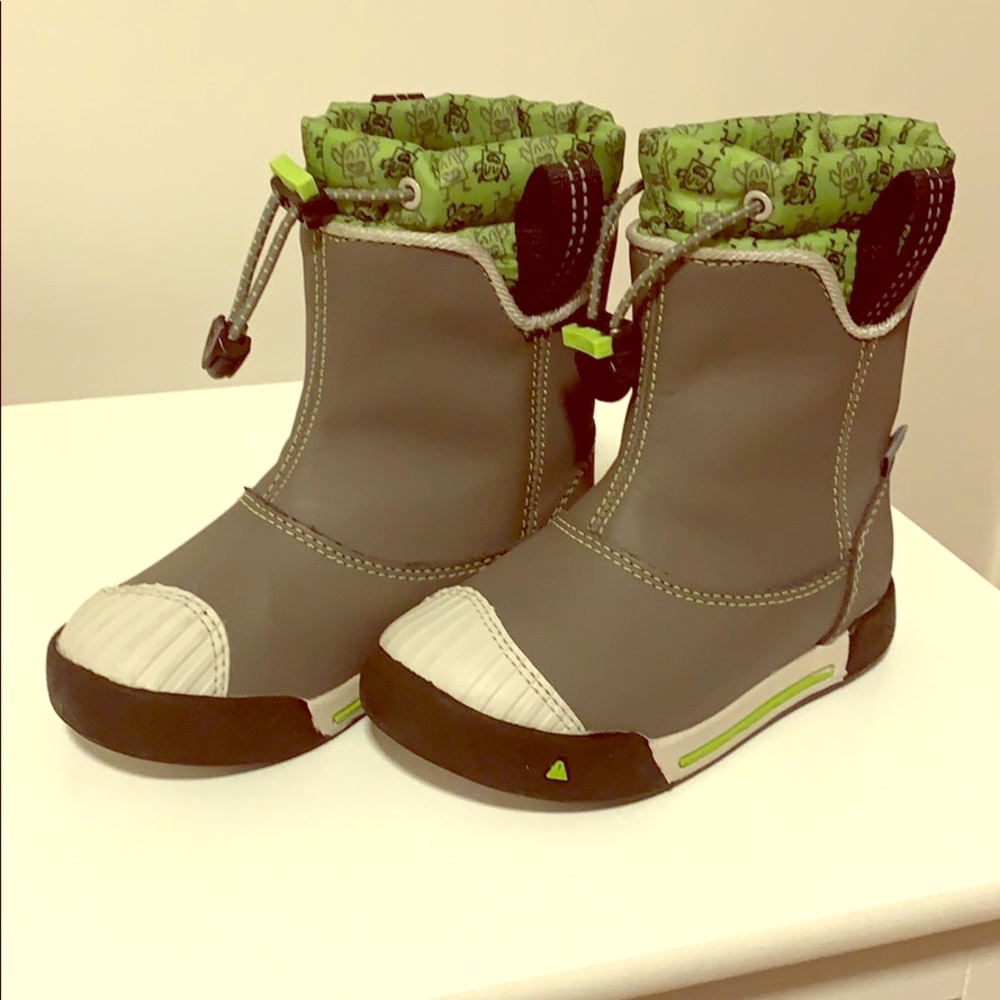 Keen snow waterproof boots
